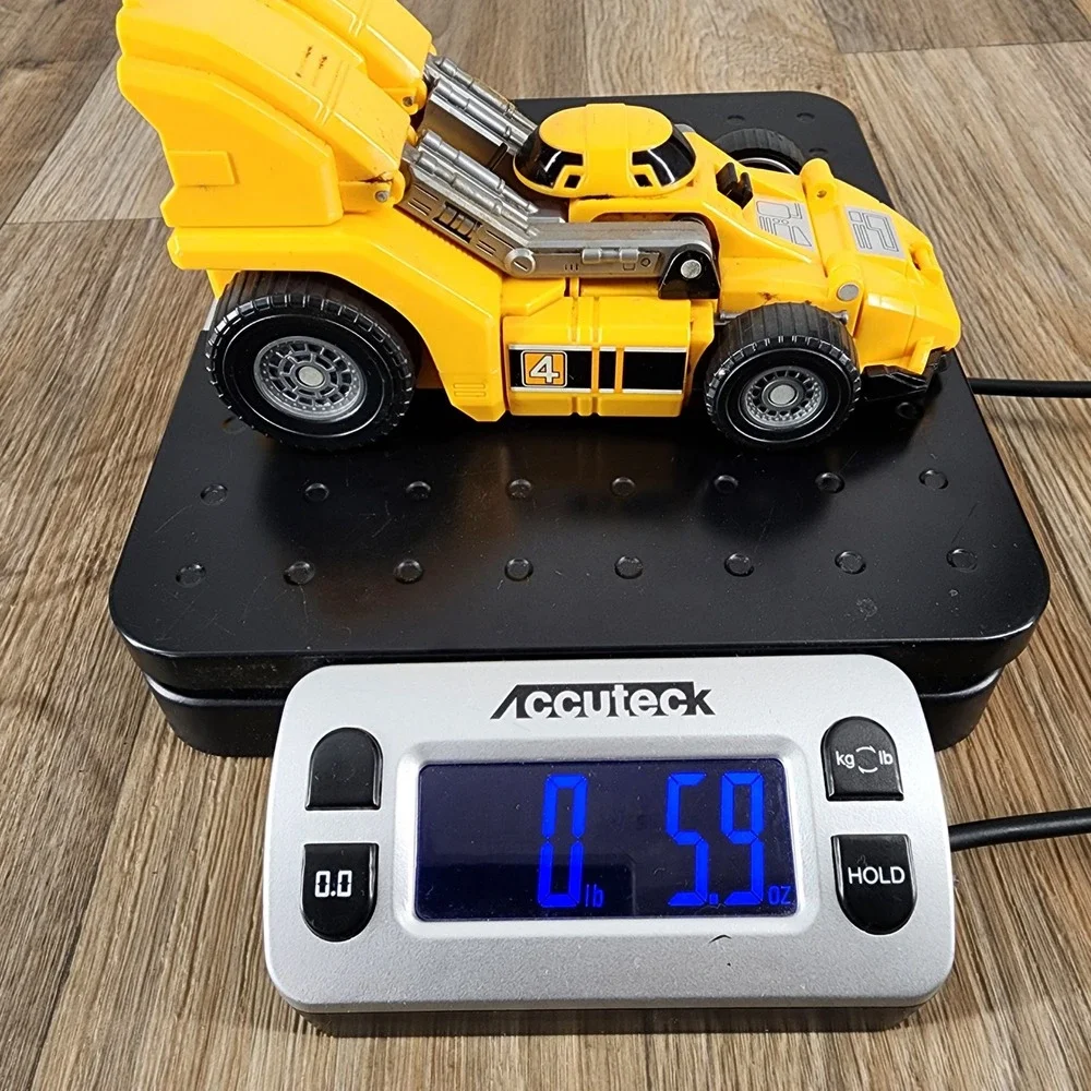Vintage 1980s Bandai Transforming Robot Yellow Race Car #4 Action Figure 6